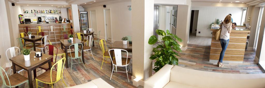 Hostal Loimar Torre Del Mar Buitenkant foto