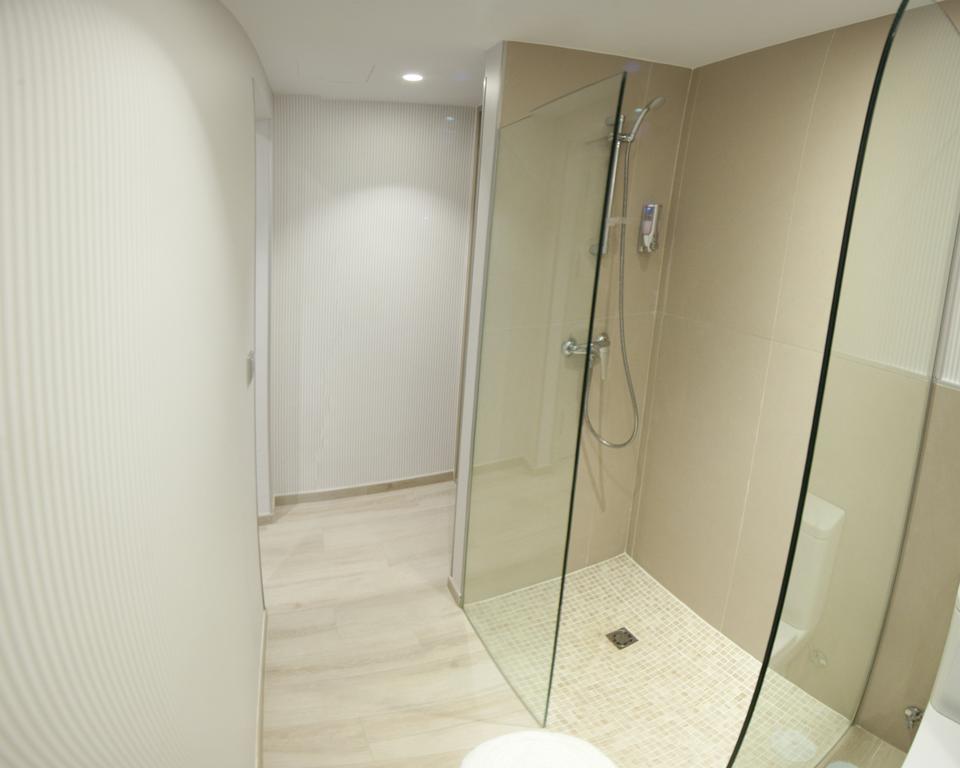 Hostal Loimar Torre Del Mar Buitenkant foto